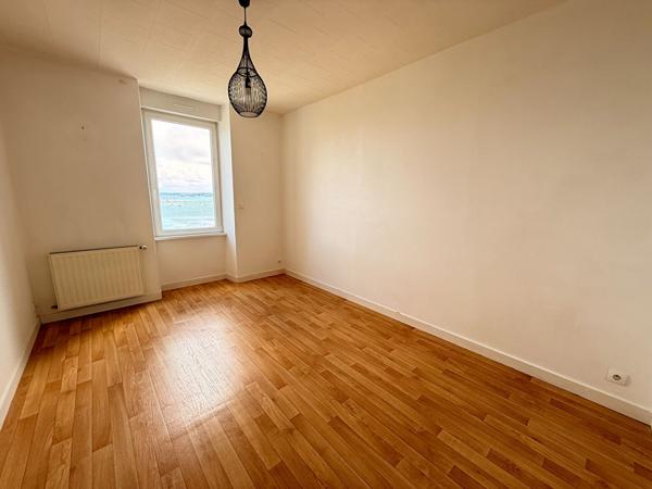 29250 SAINT POL DE LEON ST POL DE LEON, appartement T3 1er étage vue mer...