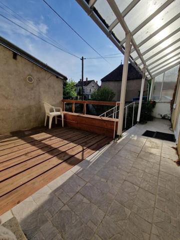 Maison de charme à vendre à Châteaumeillant – 105 m² habitables avec jardin et garage