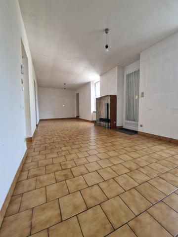 Maison de charme à vendre à Châteaumeillant – 105 m² habitables avec jardin et garage