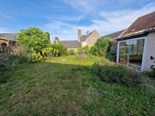 Maison de charme à vendre à Châteaumeillant – 105 m² habitables avec jardin et garage