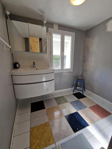 Maison de charme à vendre à Châteaumeillant – 105 m² habitables avec jardin et garage