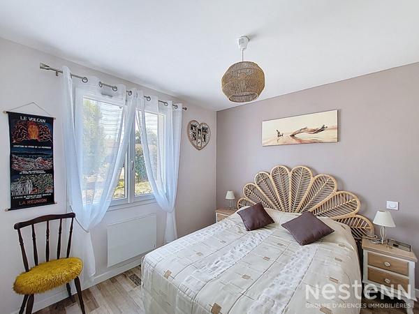 A Vendre Maison contemporaine de plain-pied avec terrasse et jardin clôturé à Condom