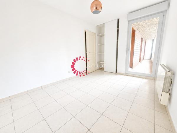 Appt 3 ch en rez-de-jardin et garage proche commerces et bus