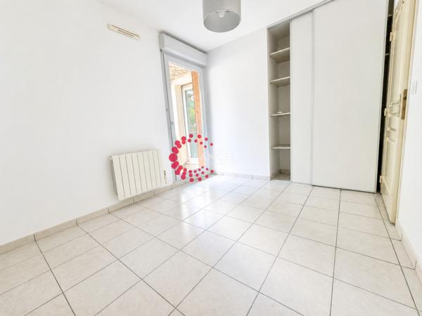 Appt 3 ch en rez-de-jardin et garage proche commerces et bus