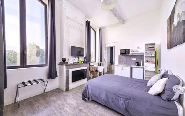 Maison à vendre    10 pièces • 390 m2 Merville