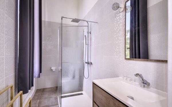 Maison à vendre    10 pièces • 390 m2 Merville