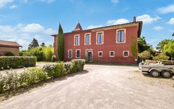 Maison à vendre    10 pièces • 390 m2 Merville