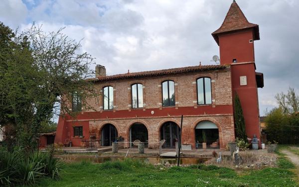 Maison à vendre    10 pièces • 390 m2 Merville