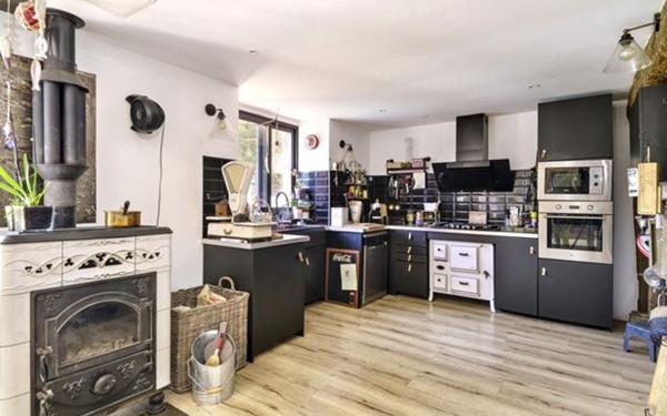 Maison à vendre    10 pièces • 390 m2 Merville