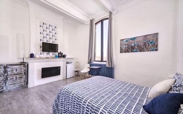 Maison à vendre    10 pièces • 390 m2 Merville