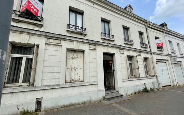 Immeuble à vendre    7 pièces • 301 m2 Anzin