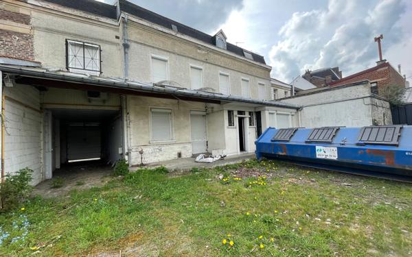 Immeuble à vendre    7 pièces • 301 m2 Anzin