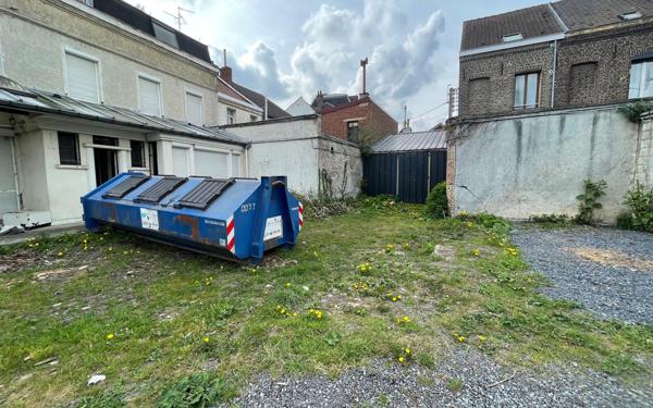 Immeuble à vendre    7 pièces • 301 m2 Anzin