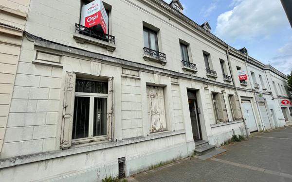 Immeuble à vendre    7 pièces • 301 m2 Anzin