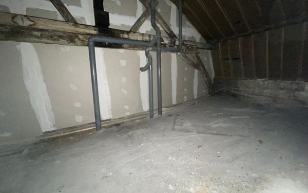 Immeuble à vendre    7 pièces • 301 m2 Anzin