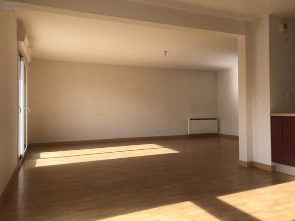 Appartement à vendre à Chasseneuil-du-Poitou dans la Vienne (86360), ref : 018/973.3