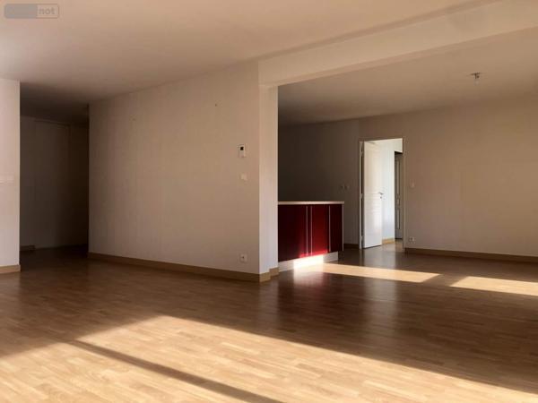 Appartement à vendre à Chasseneuil-du-Poitou dans la Vienne (86360), ref : 018/973.3