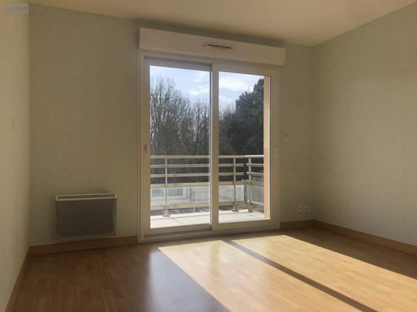 Appartement à vendre à Chasseneuil-du-Poitou dans la Vienne (86360), ref : 018/973.3