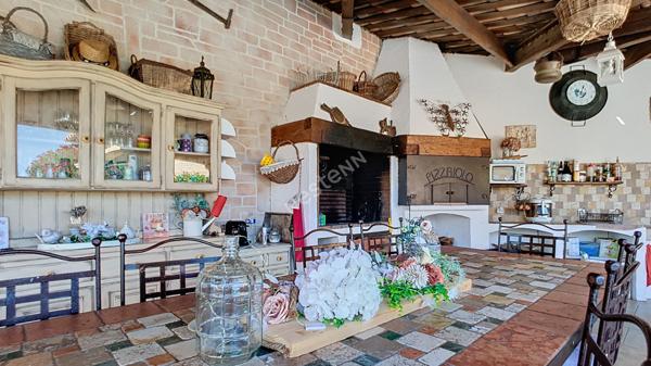 Terrain à bâtir à Gignac-la-Nerthe avec piscine - 289 000 €