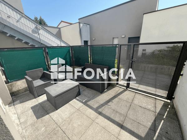 Location Studio meublé 32.2 m² - 36 SENTE RADOUBS Bordeaux 33300