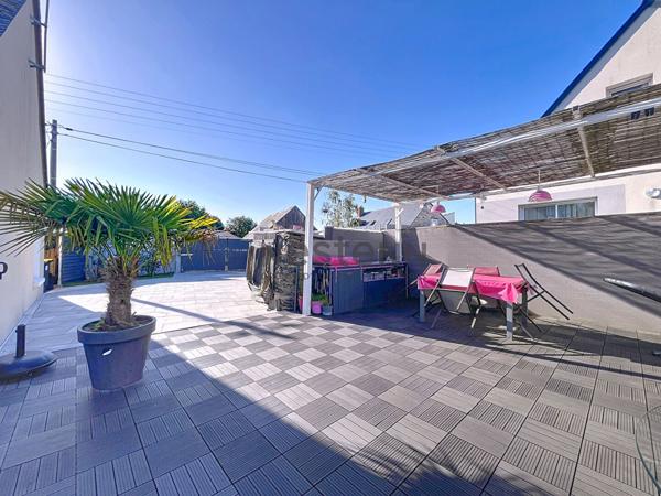 Maison de 170m², sur une parcelle de 680m² idéalement située à La Pouëze