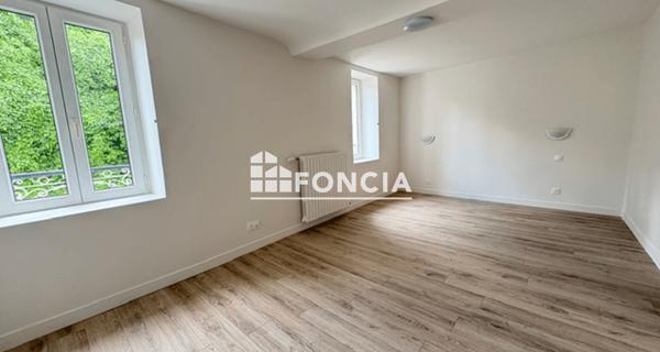 Location Appartement 4 pièces 103.93 m² - ÉRagny 95610