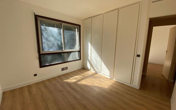 Maison à vendre    10 pièces • 315,21 m2 Chassieu