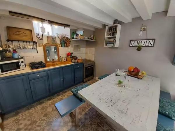 Appartement
                                                                                                                                                                                                                                                                                                                        2 pièce(s)                                                                                                                                                                                                          1 chambre(s)                                                                                                                                                                                                          51.76  m²