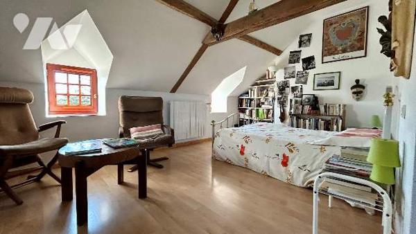 Maison de campagne sur 1ha de terrain