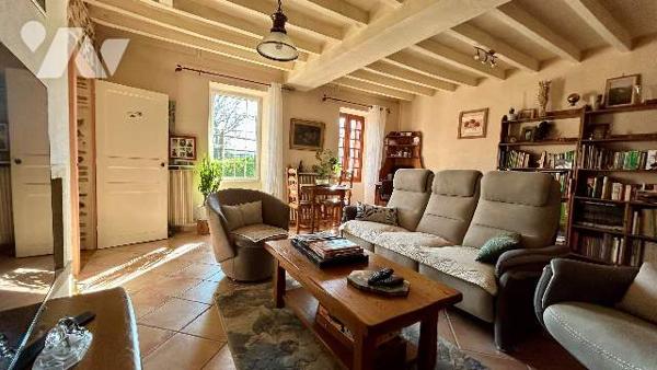 Maison de campagne sur 1ha de terrain