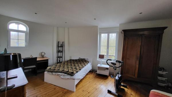 Magnifique maison de caractère face au Parc des champs Elysées