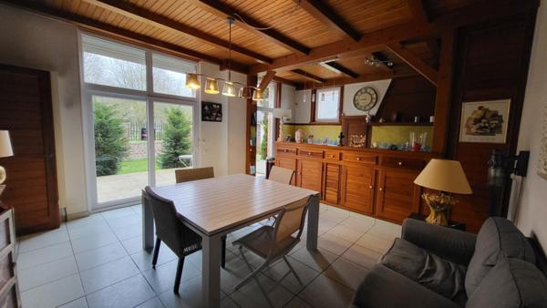 Magnifique maison de caractère face au Parc des champs Elysées