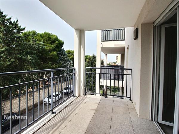 Appartement Avignon 2 pièce(s) 41.19 m2 proche remparts terrasse et parking