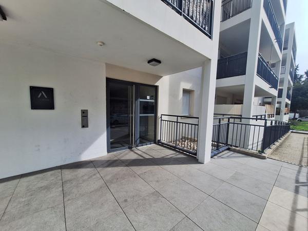 Appartement Avignon 2 pièce(s) 41.19 m2 proche remparts terrasse et parking