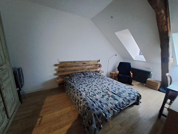 CHARMANTE MAISON FAMILIALE AU COEUR DE LA FLECHE