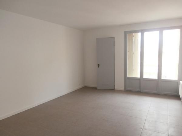 Appartement  de type 1 à Marseille 13005 quartier La timone.