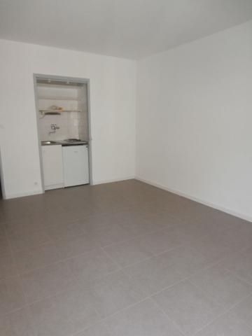 Appartement  de type 1 à Marseille 13005 quartier La timone.