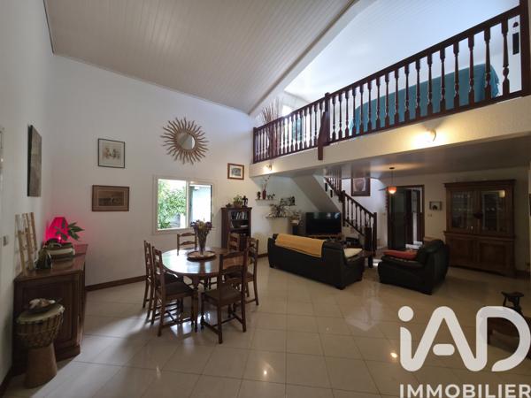 Maison à vendre 7 pièces 165 m² Saint-Pierre