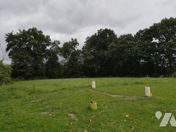 GAHARD, Terrain â bâtir - Bourg

parcelle de terrain à bâtir viabilisée de 1.135 m²

LOT B - Pr...