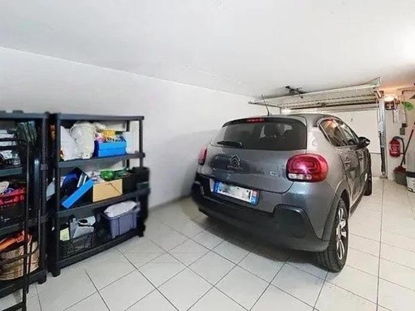 Villeroy, terrasse + grand garage + atelier