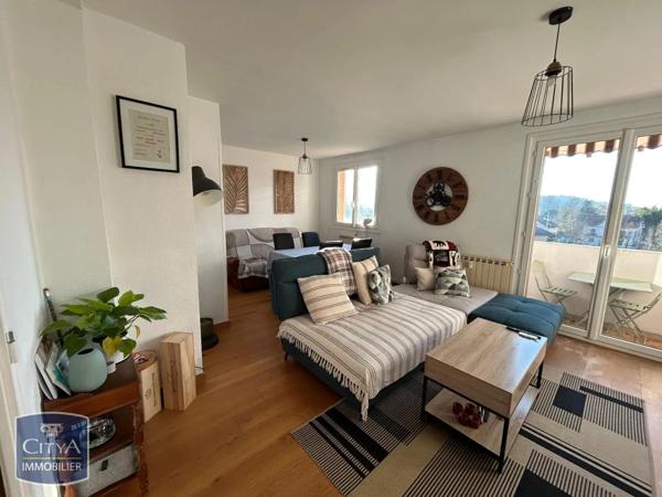 Appartement à louer 2 pièces 52.2m²