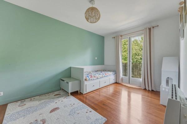 Appartement à vendre 4 pièces PREVESSIN MOENS (01)