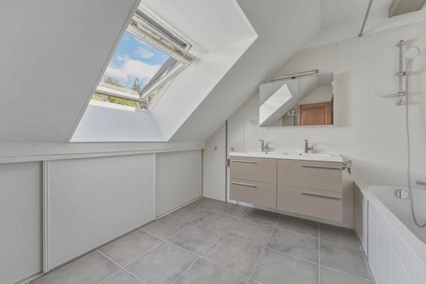 Appartement à vendre 4 pièces PREVESSIN MOENS (01)