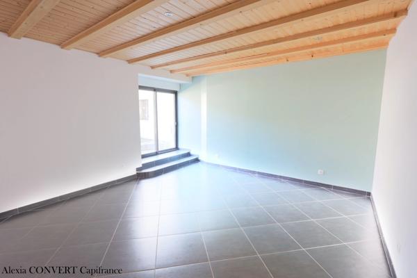 Maison familiale 5 chambres, 211m², terrain 511m² avec ses pierres charmantes