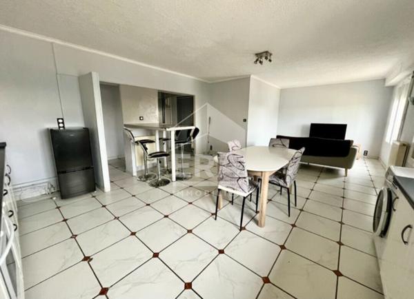 LOCATION TARBES - T4 meublé avec balcon