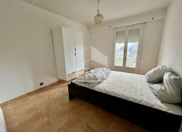 LOCATION TARBES - T4 meublé avec balcon