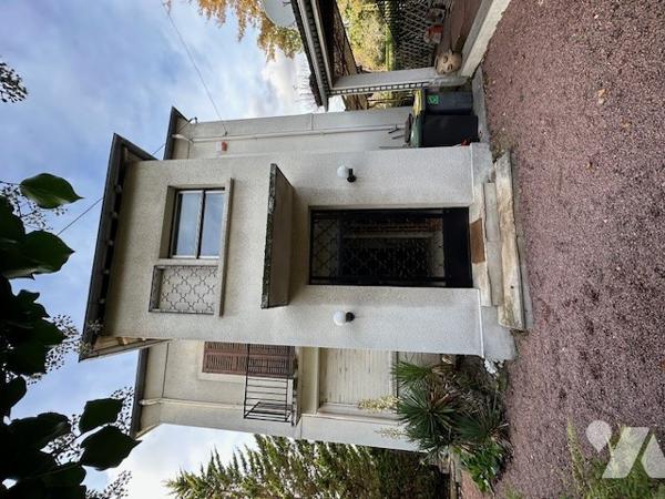 Maison à Vendre à Montmorency (95160) en Val-d'Oise (95), 8 pièces dont 5 chambres