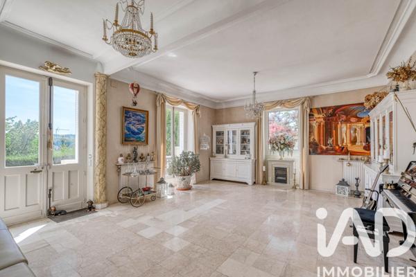 Maison à vendre 11 pièces 323 m² Dampmart