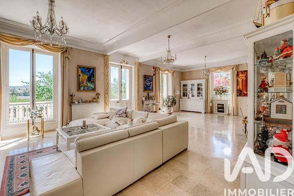 Maison à vendre 11 pièces 323 m² Dampmart