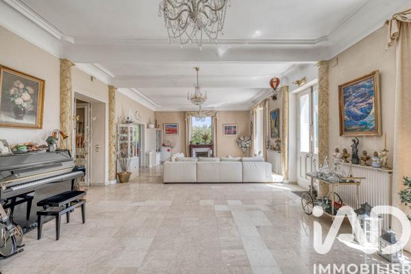 Maison à vendre 11 pièces 323 m² Dampmart